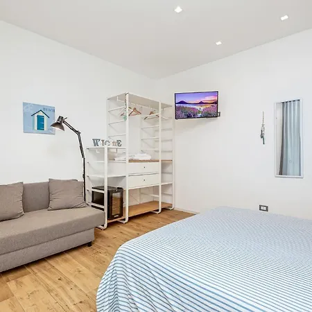 The Dream Station Pensionat La Spezia